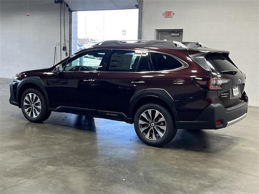 2025 Subaru Outback Touring XT