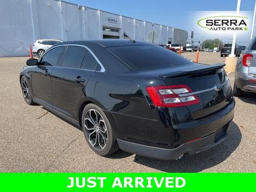 2017 Ford Taurus SHO