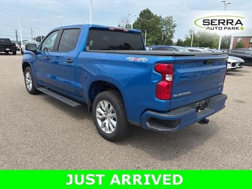 2023 Chevrolet Silverado 1500 Custom