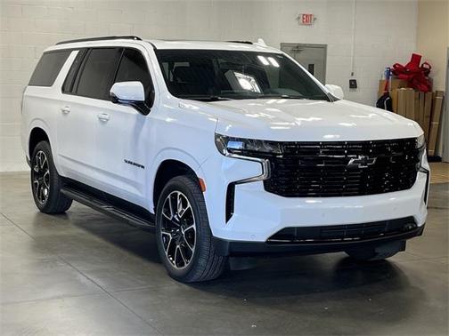 2024 Chevrolet Suburban RST
