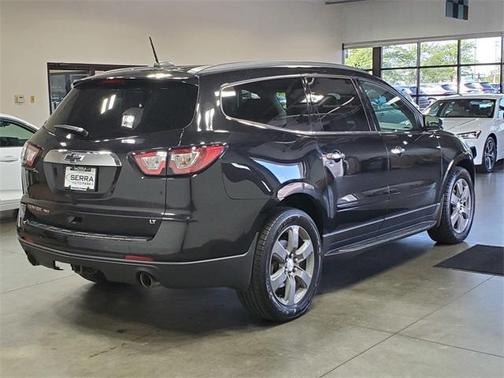 2017 Chevrolet Traverse 2LT