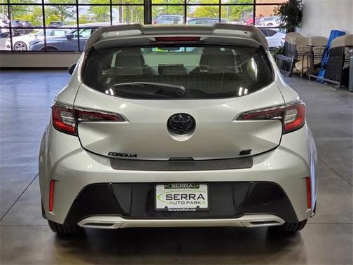 2022 Toyota Corolla Hatchback SE