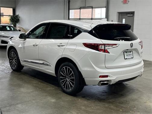 2025 Acura RDX Advance Package