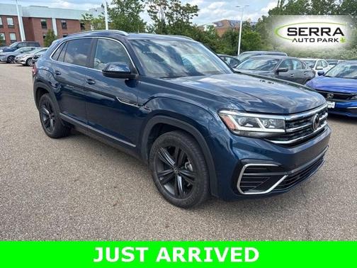 2022 Volkswagen Atlas Cross Sport 3.6L V6 SEL R-Line