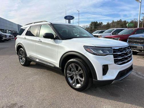 2025 Ford Explorer Active