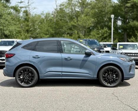 2025 Ford Escape ST-Line Elite