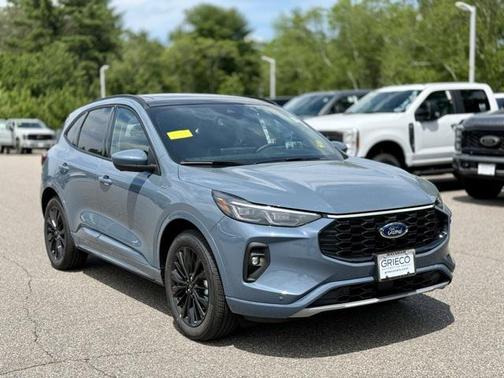 2025 Ford Escape ST-Line Elite