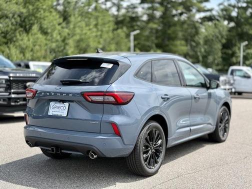 2025 Ford Escape ST-Line Elite