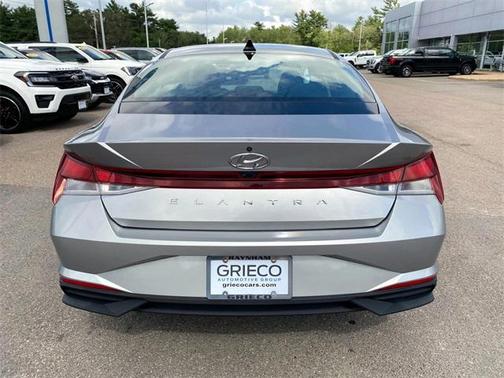 2021 Hyundai ELANTRA SEL