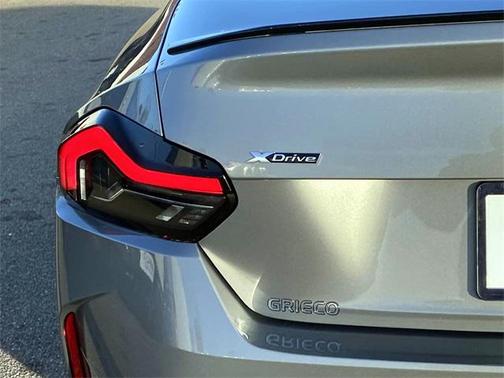 2025 BMW M240 i xDrive