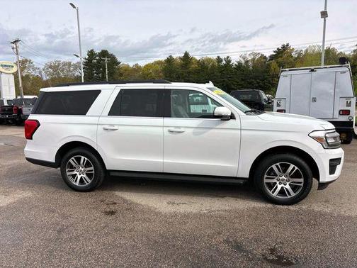 Oxford White 2024 Ford Expedition Max XLT