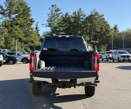 2026 Ford F-350 XLT