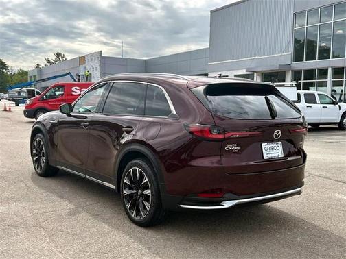 2024 Mazda CX-90 PHEV Premium Plus
