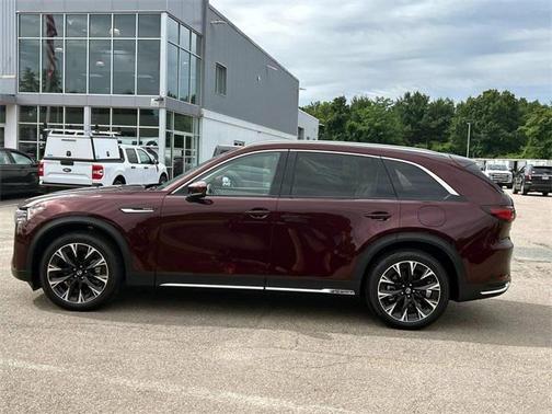 2024 Mazda CX-90 PHEV Premium Plus