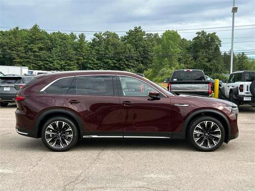2024 Mazda CX-90 PHEV Premium Plus