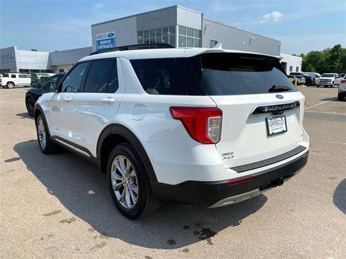 2024 Ford Explorer XLT