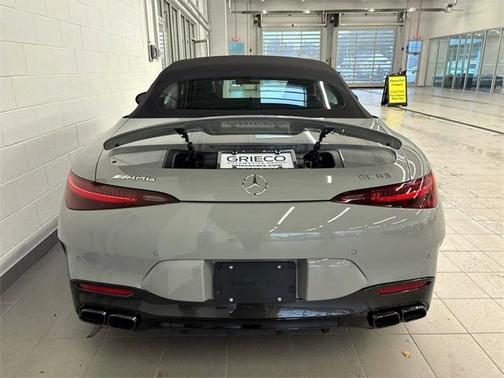 2022 Mercedes-Benz AMG SL 63 Base