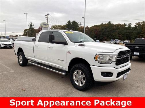 2022 RAM 3500 Big Horn Crew Cab 4x4 8' Box