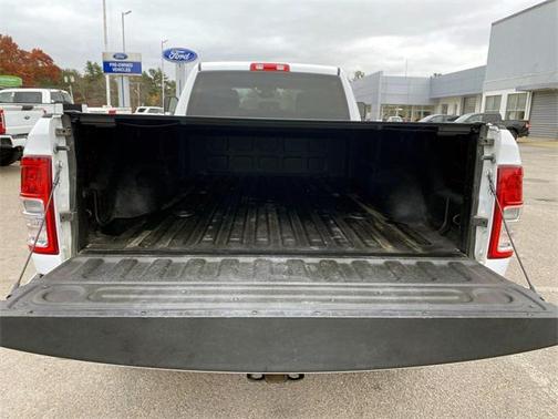 2022 RAM 3500 Big Horn Crew Cab 4x4 8' Box