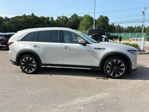 2024 Mazda CX-90 PHEV Premium Plus