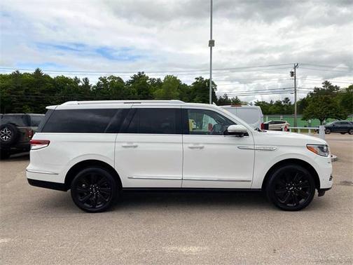 2022 Lincoln Navigator Reserve