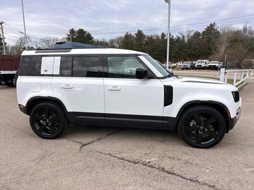 2024 Land Rover Defender 110 P300