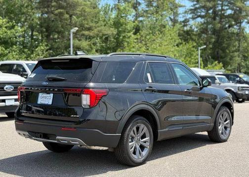 Agate Black Metallic 2026 Ford Explorer Active