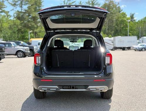 Agate Black Metallic 2026 Ford Explorer Active