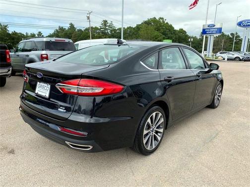 2020 Ford Fusion SE