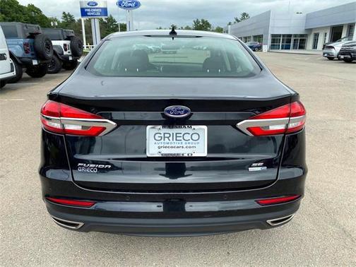 2020 Ford Fusion SE