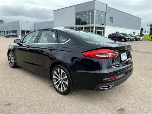 2020 Ford Fusion SE