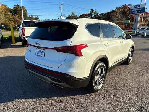 2022 Hyundai SANTA FE SE