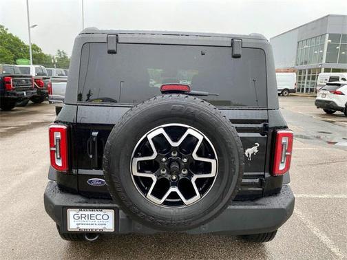 2024 Ford Bronco Outer Banks