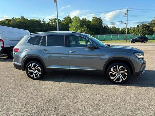 Platinum Gray Metallic 2021 Volkswagen Atlas 3.6L SEL Premium