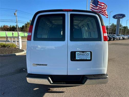 2024 Chevrolet Express 2500 RWD 2500 Regular Wheelbase WT