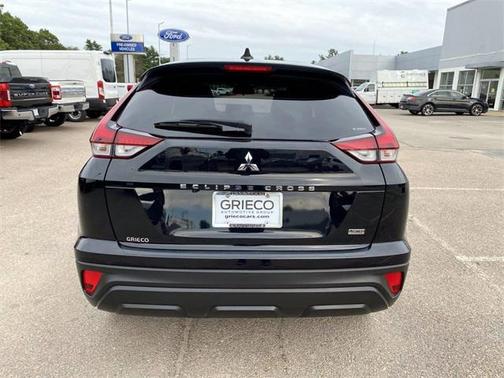 2024 Mitsubishi Eclipse Cross LE