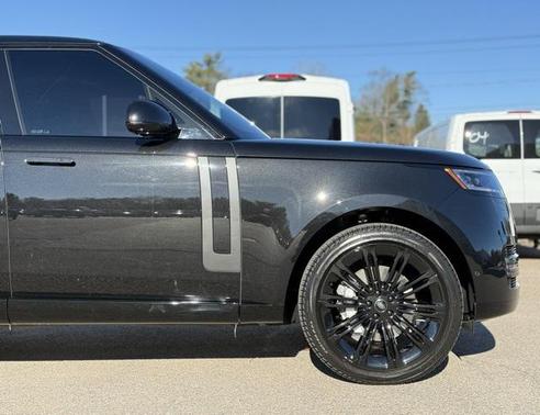 2024 Land Rover Range Rover P400 SE
