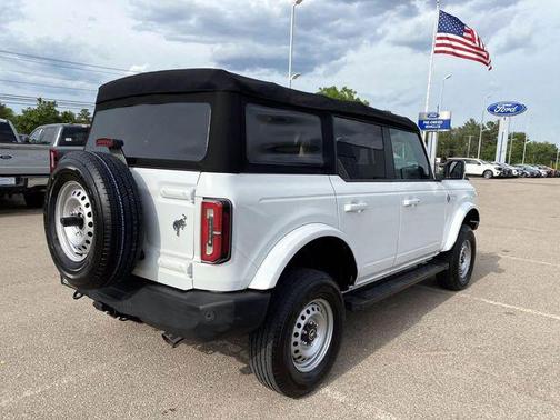 Oxford White 2021 Ford Bronco Outer Banks