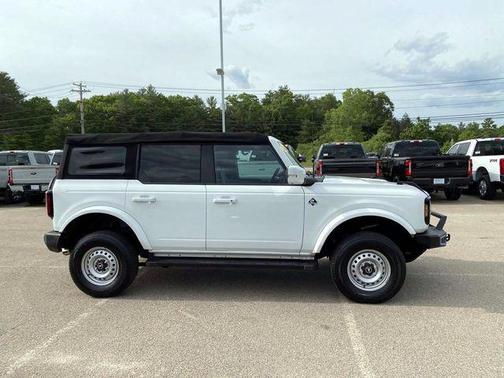Oxford White 2021 Ford Bronco Outer Banks
