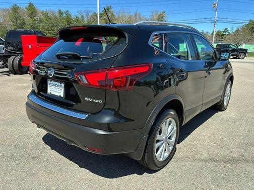 Magnetic Black Pearl 2019 Nissan Rogue Sport SV
