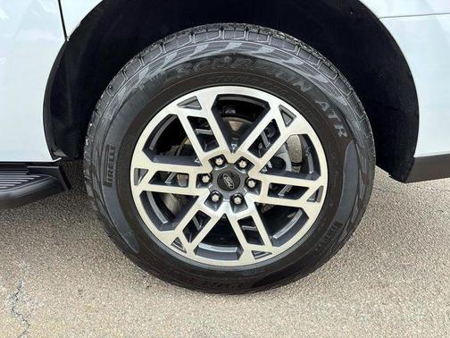 2025 Ford Expedition Max Active 4x4