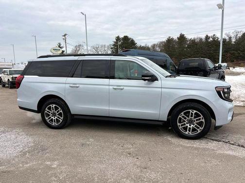 2025 Ford Expedition Max Active 4x4