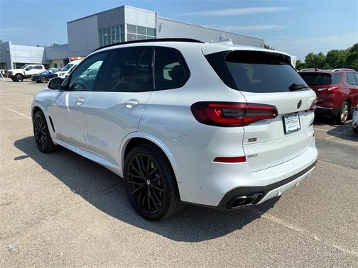 2023 BMW X5 M50i