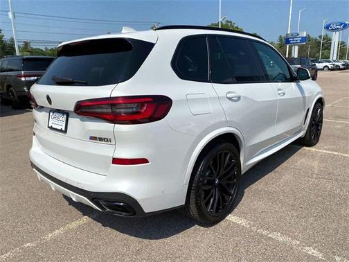2023 BMW X5 M50i