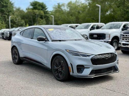 Glacier Gray Metallic TriCoat 2025 Ford Mustang Mach-E GT
