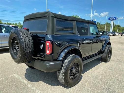 2022 Ford Bronco Outer Banks