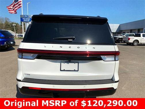 2024 Lincoln Navigator Black Label