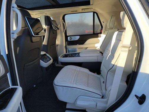 2021 Lincoln Navigator Black Label