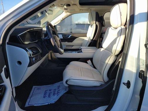 2021 Lincoln Navigator Black Label