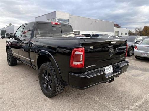 2020 RAM 2500 Limited Crew Cab 4X4 6'4' Box